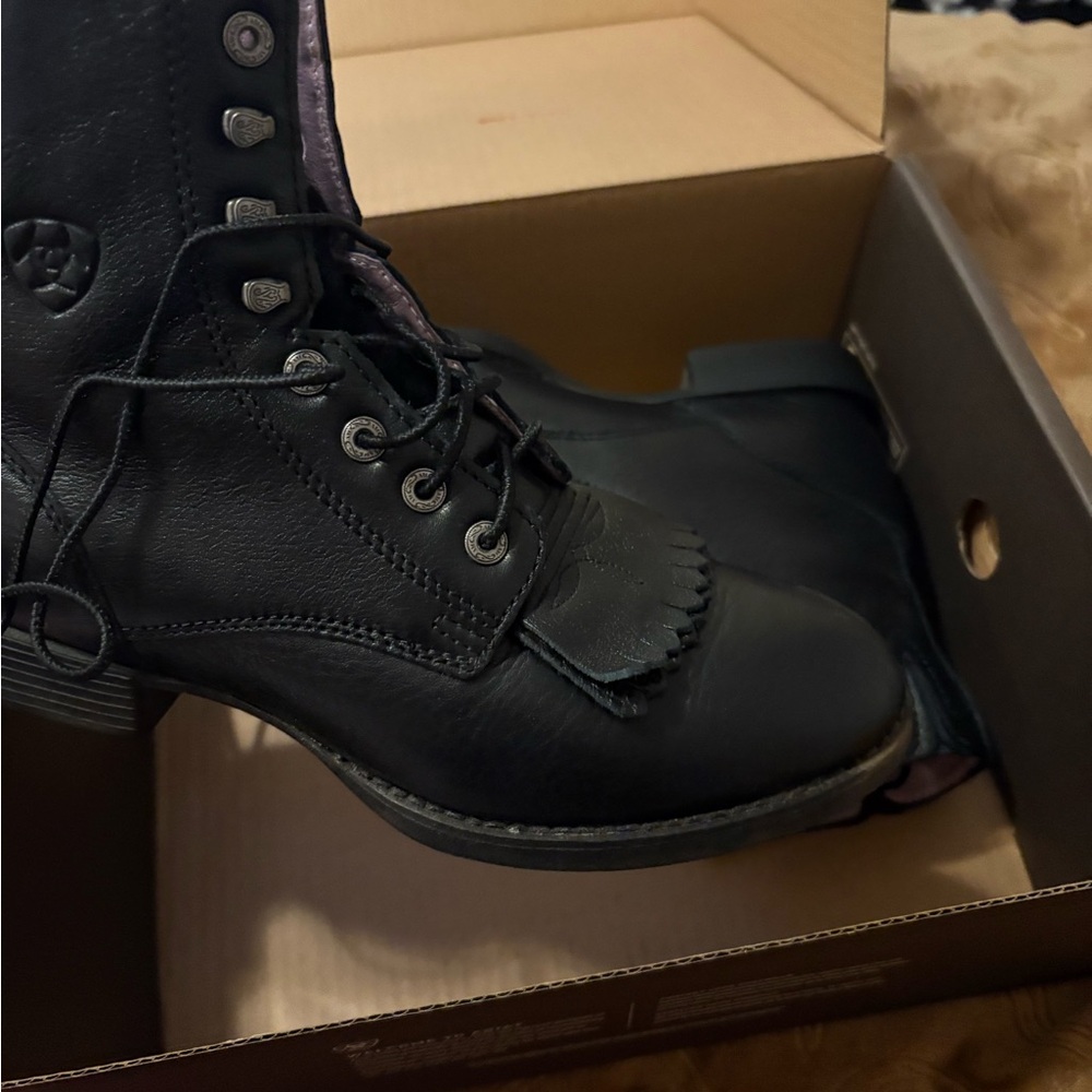 Ariat Black Leather Lace Up Boots - Picture 4 of 7